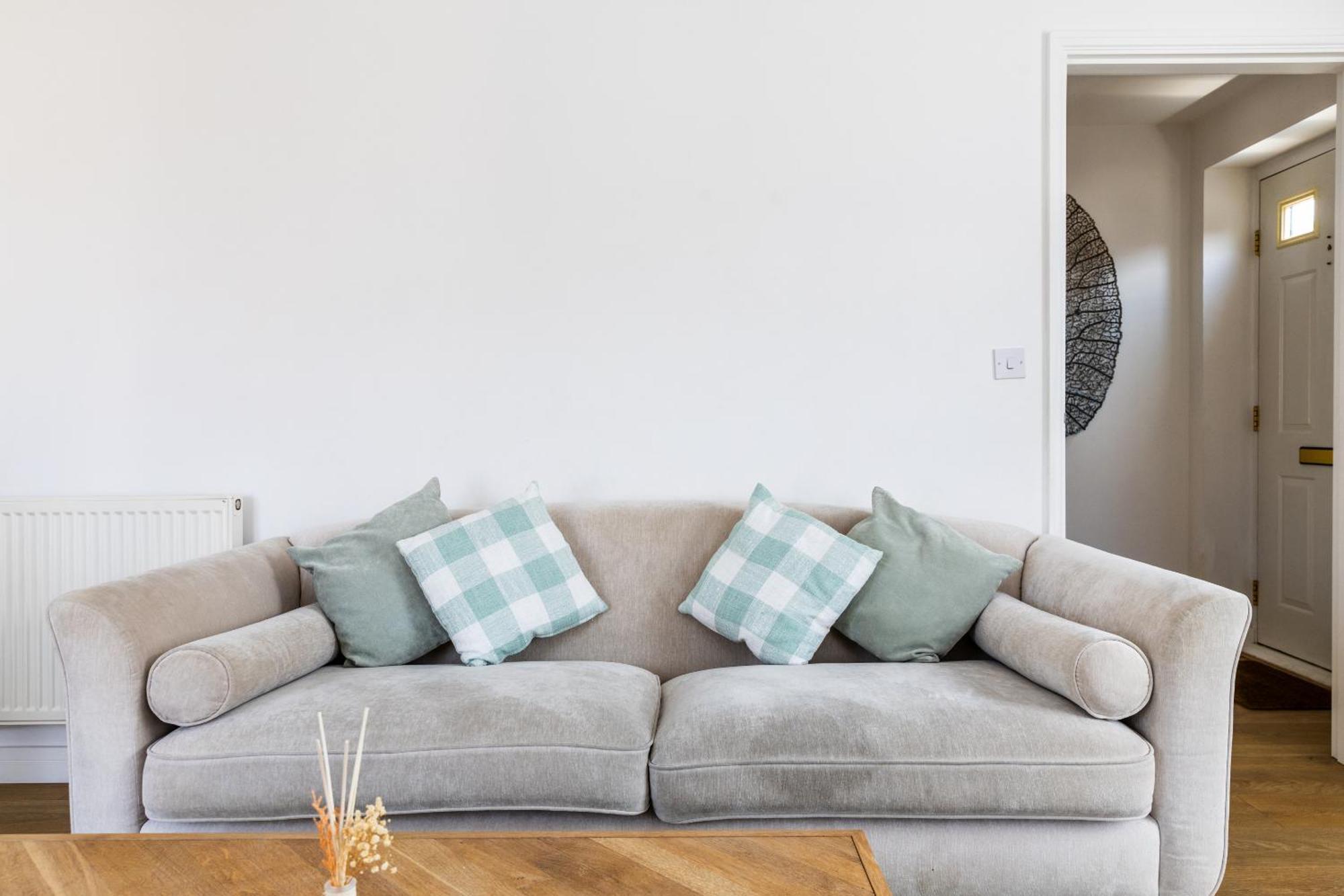 Limeslade House In Mumbles - Family & Dog Friendly Villa Екстериор снимка